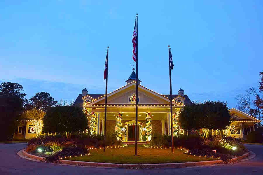 harbor-club-decorated.jpg