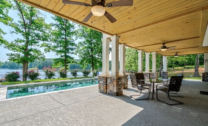 lake-house.jpg